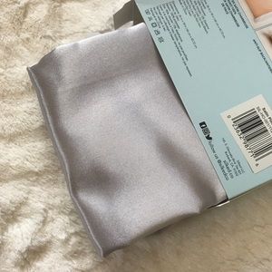BNIB Silked Anti-Aging Satin Beauty Pillowcase